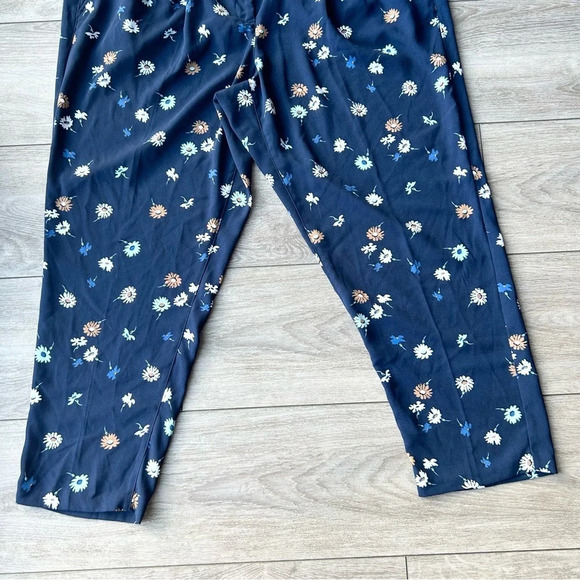 Michel Studio Allover Floral Print Pleated Front  Pants - Picture 8 of 11